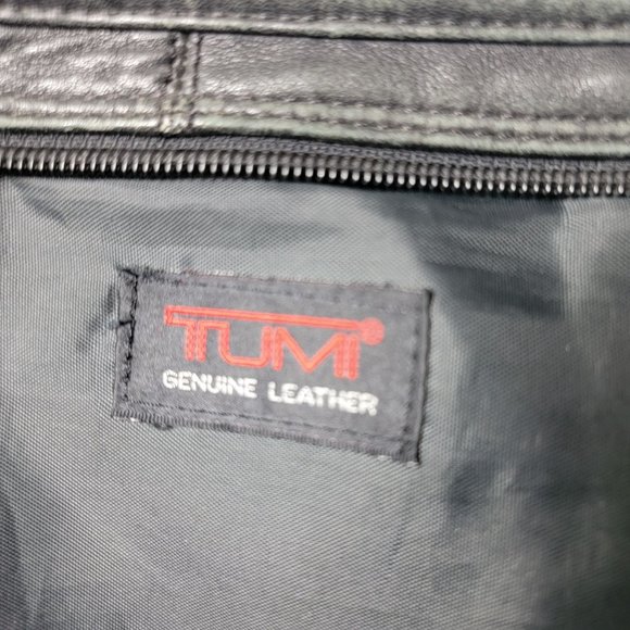 Tumi Alpha Black Leather Expandable Organizer Briefcase Bag Casual Travel Work - Picture 9 of 11